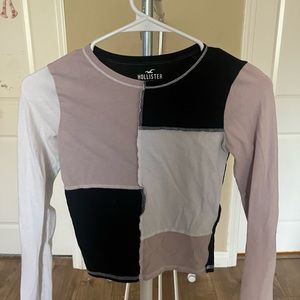 Holister Long Sleeve XS. Worn a few times, No stains, no holes